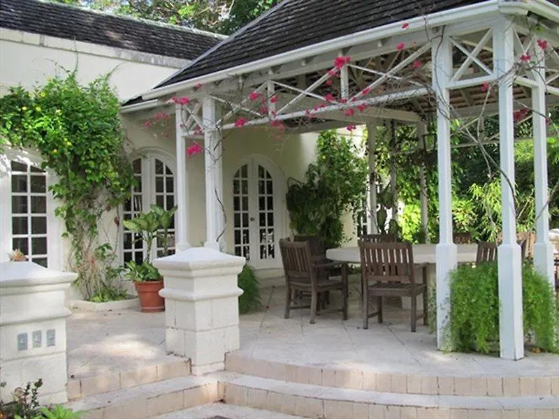 Green Monkey Villa Porters